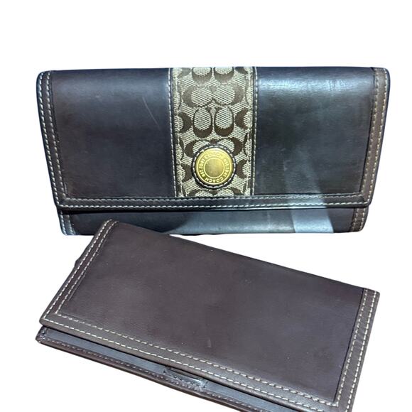 Coach B Leather Legacy Hampton SignatureI C Trifold Wallet & Checkbook Holder - Picture 1 of 6